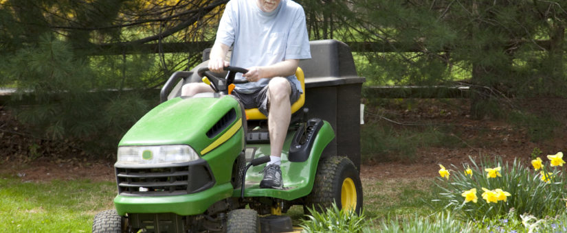 3 Lawn Mower Safety Tips You Need to Follow
